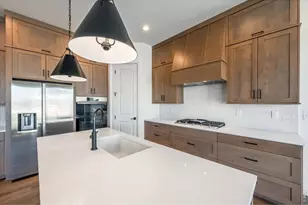 864 Doubleleaf Dr, Windsor, CO 80550 - Photo 9