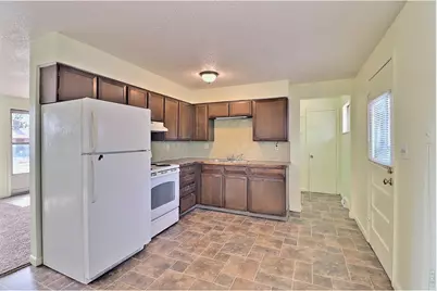 3011 Lakeside Dr, Evans, CO 80620 - Photo 11