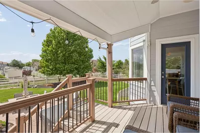 3433 Cottonwood Cir, Longmont, CO 80504 - Photo 9