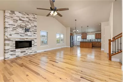 335 Kirkland Ln, Johnstown, CO 80534 - Photo 7