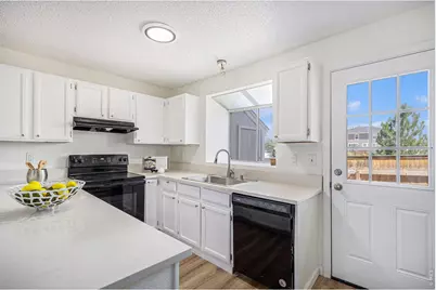1100 S Waco St #G, Aurora, CO 80017 - Photo 7