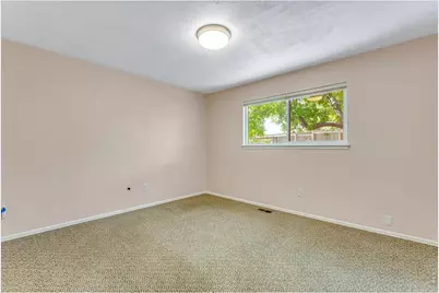 2501 Lanyon Dr, Longmont, CO 80503 - Photo 23