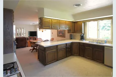 511 W Grant St, Haxtun, CO 80731 - Photo 15