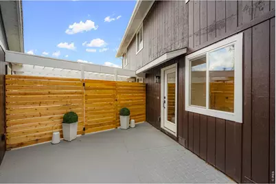 915 Quartz Ct, Longmont, CO 80504 - Photo 3