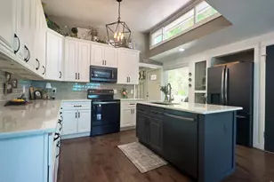 924 E Kelly Dr, Loveland, CO 80537 - Photo 7