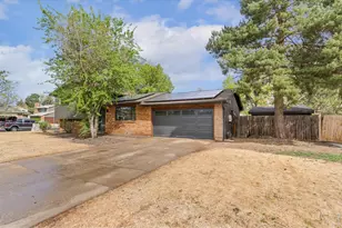 2124 Manchester Dr, Fort Collins, CO 80526 - Photo 3