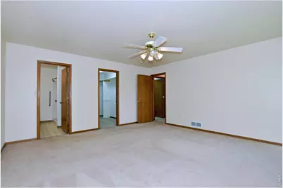 907 N 4th St, Johnstown, CO 80534 - Photo 27