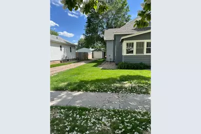 221 Walnut St, Windsor, CO 80550 - Photo 3