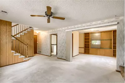 1621 Hoffman Dr, Loveland, CO 80538 - Photo 3