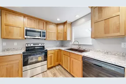 1702 Diana Dr, Loveland, CO 80537 - Photo 9