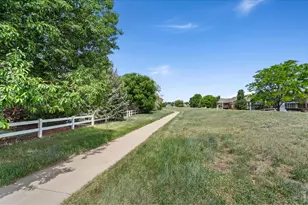 114 Whitney Ct, Windsor, CO 80550 - Photo 5