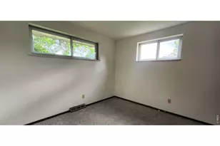 521 W 33rd St, Loveland, CO 80538 - Photo 17