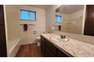 521 W 33rd St, Loveland, CO 80538 - Photo 21