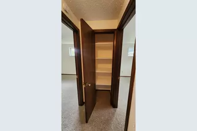 521 W 33rd St, Loveland, CO 80538 - Photo 15
