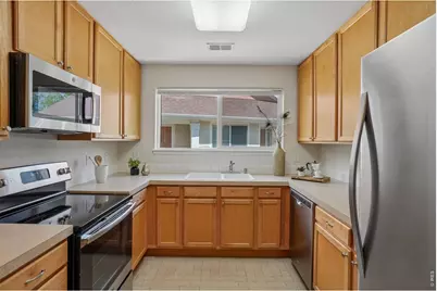 4715 Hahns Peak Dr #201, Loveland, CO 80538 - Photo 9