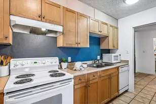 2500 S York St, Denver, CO 80210 - Photo 7