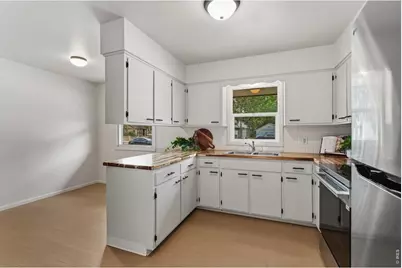 1612 W Prospect Rd, Fort Collins, CO 80526 - Photo 11