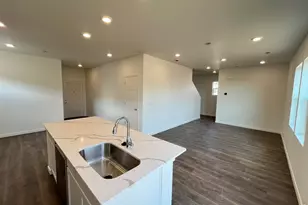 4004 Rhoadarmer Wy, Evans, CO 80620 - Photo 3