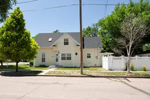 204 Park St, Sterling, CO 80751 - Photo 3