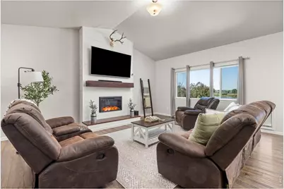 1905 Saddleback Dr, Milliken, CO 80543 - Photo 5