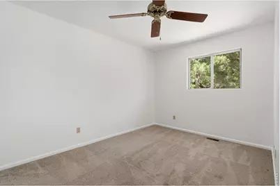 307 Bluebird Ct, Fort Collins, CO 80526 - Photo 13