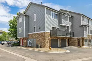 2761 W Riverwalk Cir, Littleton, CO 80123 - Photo 3