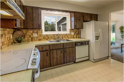 2549 Newport Dr, Fort Collins, CO 80526 - Photo 9
