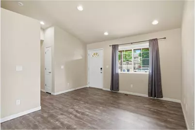 2235 Sopris Cir, Loveland, CO 80537 - Photo 7