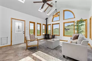 5821 W County Rd 8e, Berthoud, CO 80513 - Photo 15