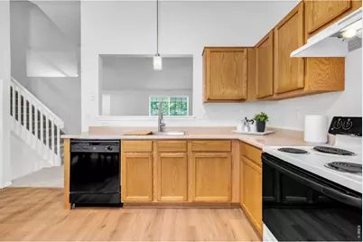 1106 Red Oak Dr, Longmont, CO 80504 - Photo 9