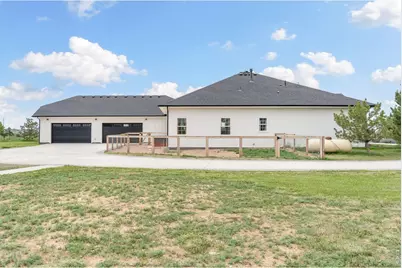 100 Curtis Lake Ln, Fort Collins, CO 80524 - Photo 35