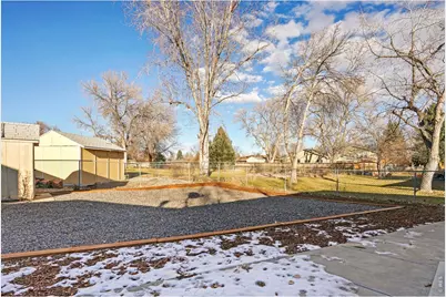 2327 W 18th St, Loveland, CO 80538 - Photo 15