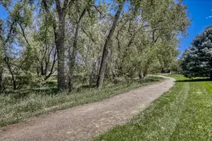 2215 Watersong Cir, Longmont, CO 80504 - Photo 25