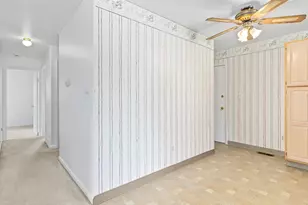 1024 Oxford Ln, Fort Collins, CO 80525 - Photo 5