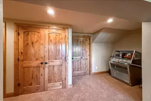 850 East Ln, Estes Park, CO 80517 - Photo 31