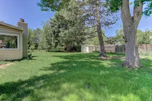 1089 S Coffman St, Longmont, CO 80501 - Photo 35