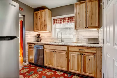 930 Highacres Dr, Estes Park, CO 80517 - Photo 11