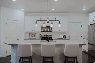 2225 Lombardy St, Longmont, CO 80503 - Photo 9