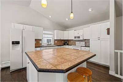 1728 69th Ave, Greeley, CO 80634 - Photo 9
