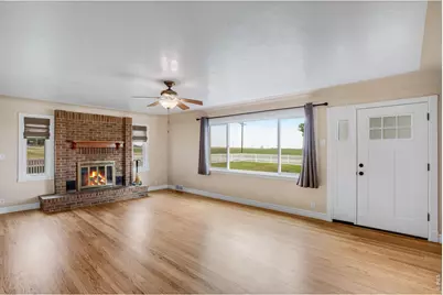 21769 Weld County Road 15 Rd, Johnstown, CO 80534 - Photo 9