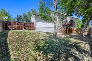 1201 Spruce Ave, Longmont, CO 80501 - Photo 29