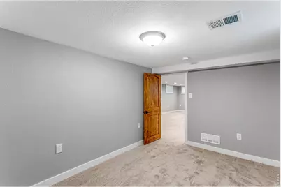204 N Jefferson Ave, Loveland, CO 80537 - Photo 27