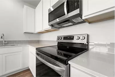 3917 Green Ct, Evans, CO 80620 - Photo 5