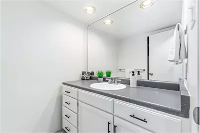 790 N Washington St #410, Denver, CO 80203 - Photo 19