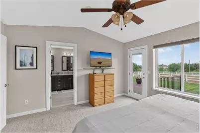 4717 Foothills Dr, Berthoud, CO 80513 - Photo 19