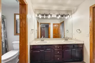 2010 Emerald Dr, Longmont, CO 80504 - Photo 29