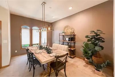 2010 Emerald Dr, Longmont, CO 80504 - Photo 7