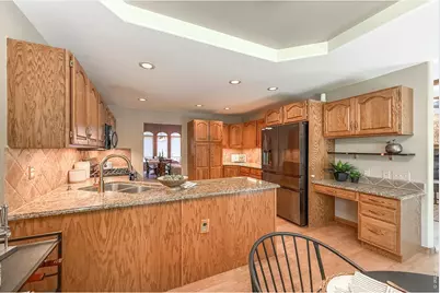 2010 Emerald Dr, Longmont, CO 80504 - Photo 13