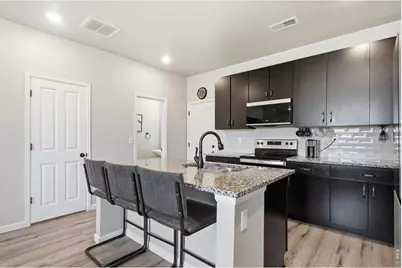2391 Harlequin Pl, Johnstown, CO 80534 - Photo 9