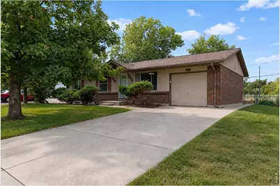 1431 S Magnolia Way, Denver, CO 80224 - Photo 3